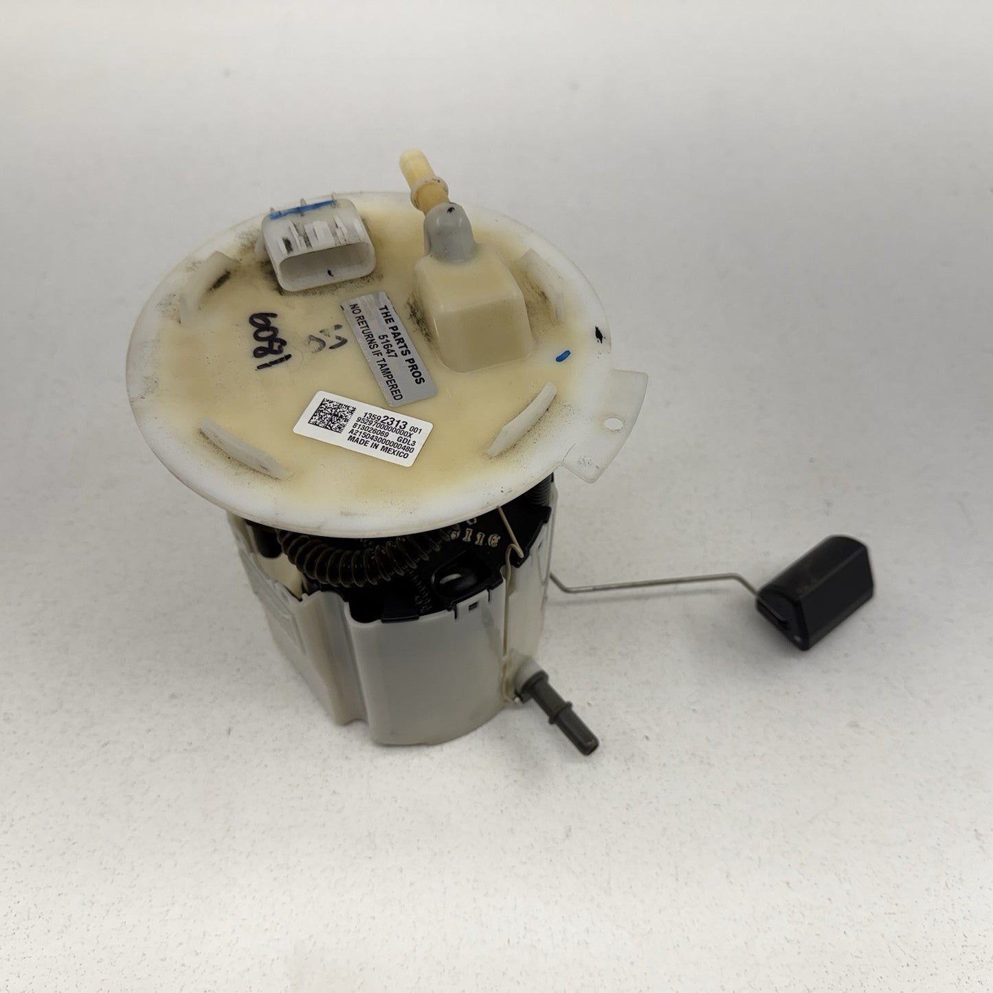 10-15 Chevrolet Camaro SS Gas Tank Fuel Pump Sending Unit Pair OEM
