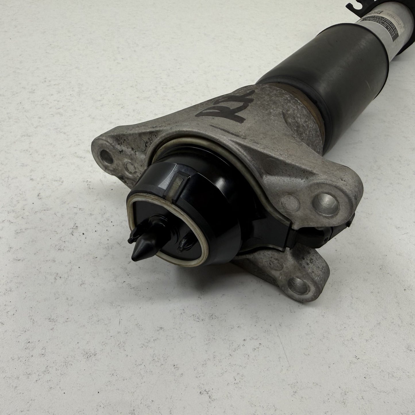 2021-2026 BMW M3 M4 Competition G80 G82 Right Rear Strut Shock Absorber EDC OEM