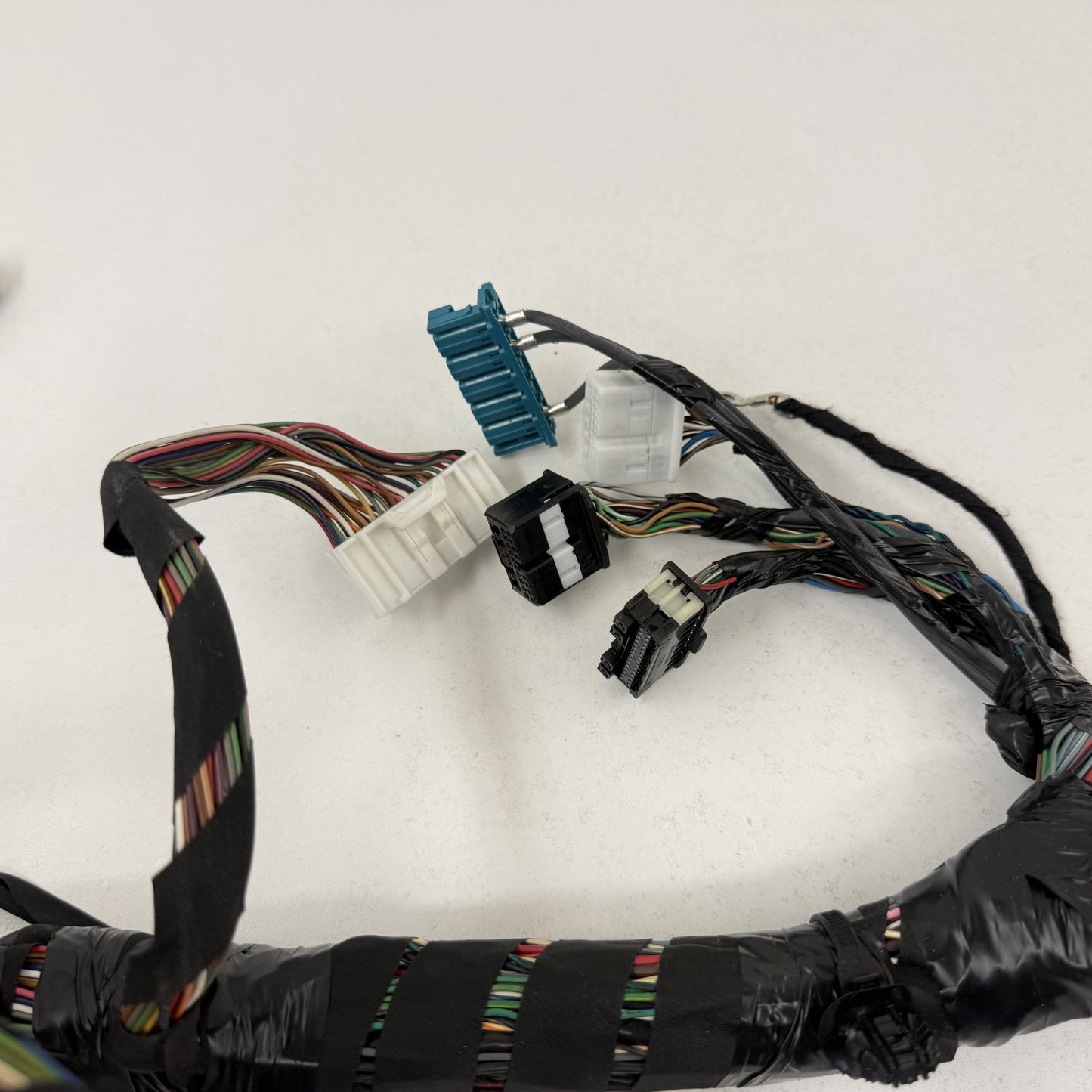 2022-2024 Rivian R1S Dashboard Instrument Panel Wiring Harness PT00417192-D OEM