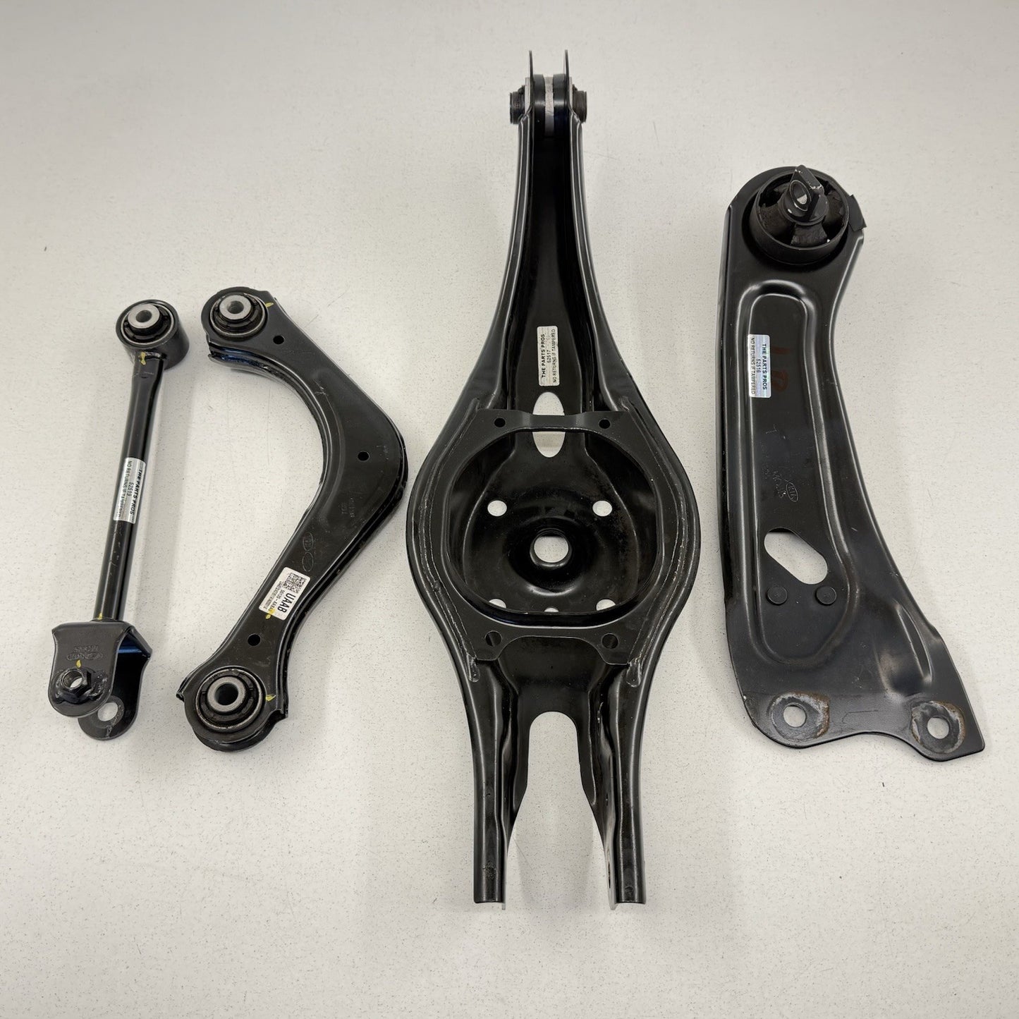 22-26 Hyundai Elantra N Driver Left Rear Suspension Control Arm Set OEM
