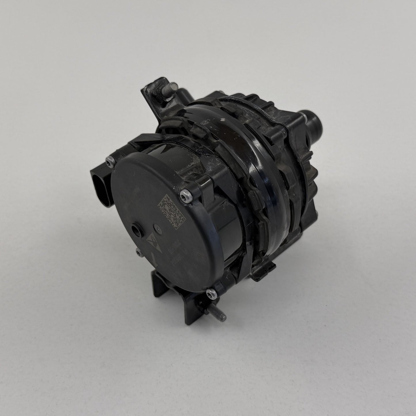 2022-2024 Rivian R1S Left Front Auxiliary Coolant Water Pump PT00061590-E OEM