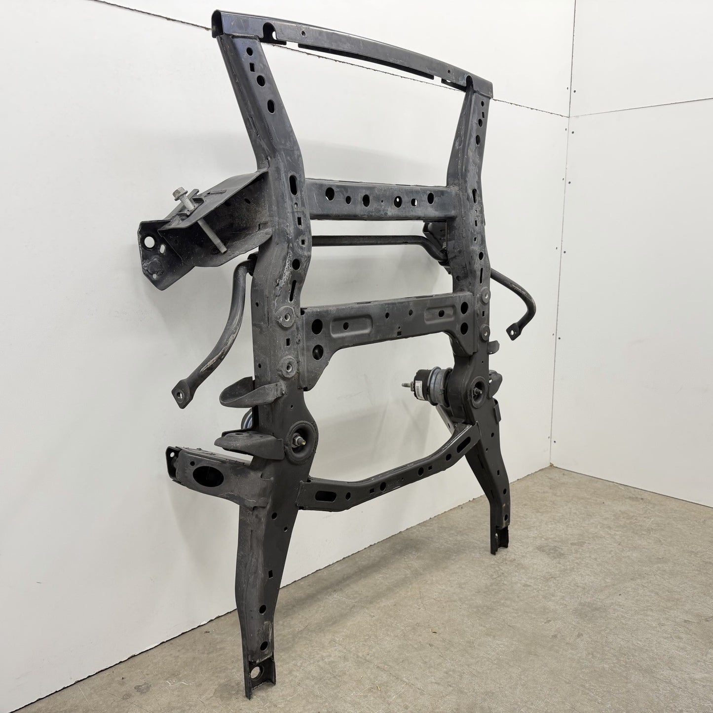 12-15 Chevrolet Camaro SS Front Subframe Crossmember Cradle W/ Sway Bar OEM