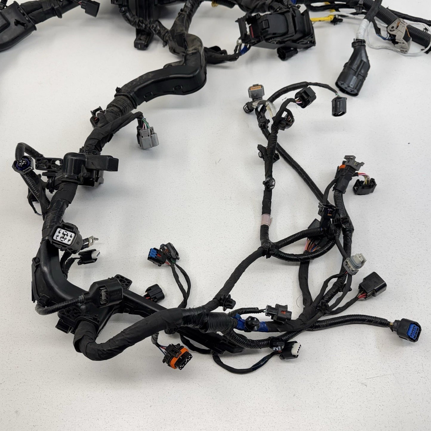 24-26 Hyundai Elantra N 2.0L Automatic Engine Wiring Harness With Fuse Box OEM