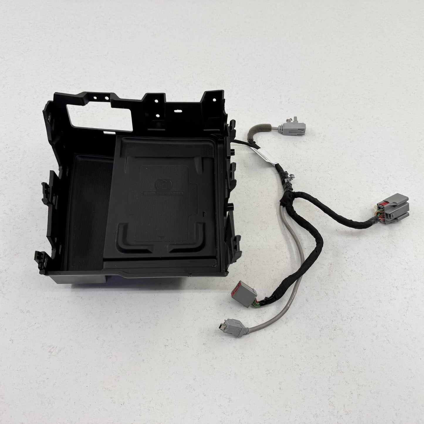 2021-2024 Dodge Durango Center Console Wireless Charger Phone Charging Pad OEM