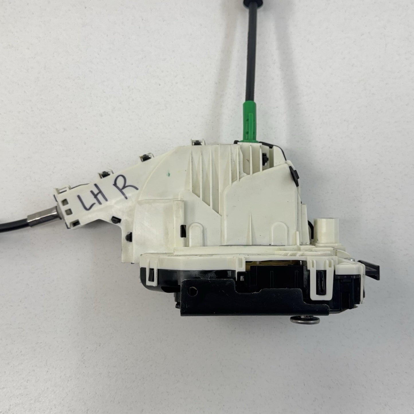 14-24 Maserati Ghibli Driver Left Rear Door Latch Lock Actuator 670100896 OEM