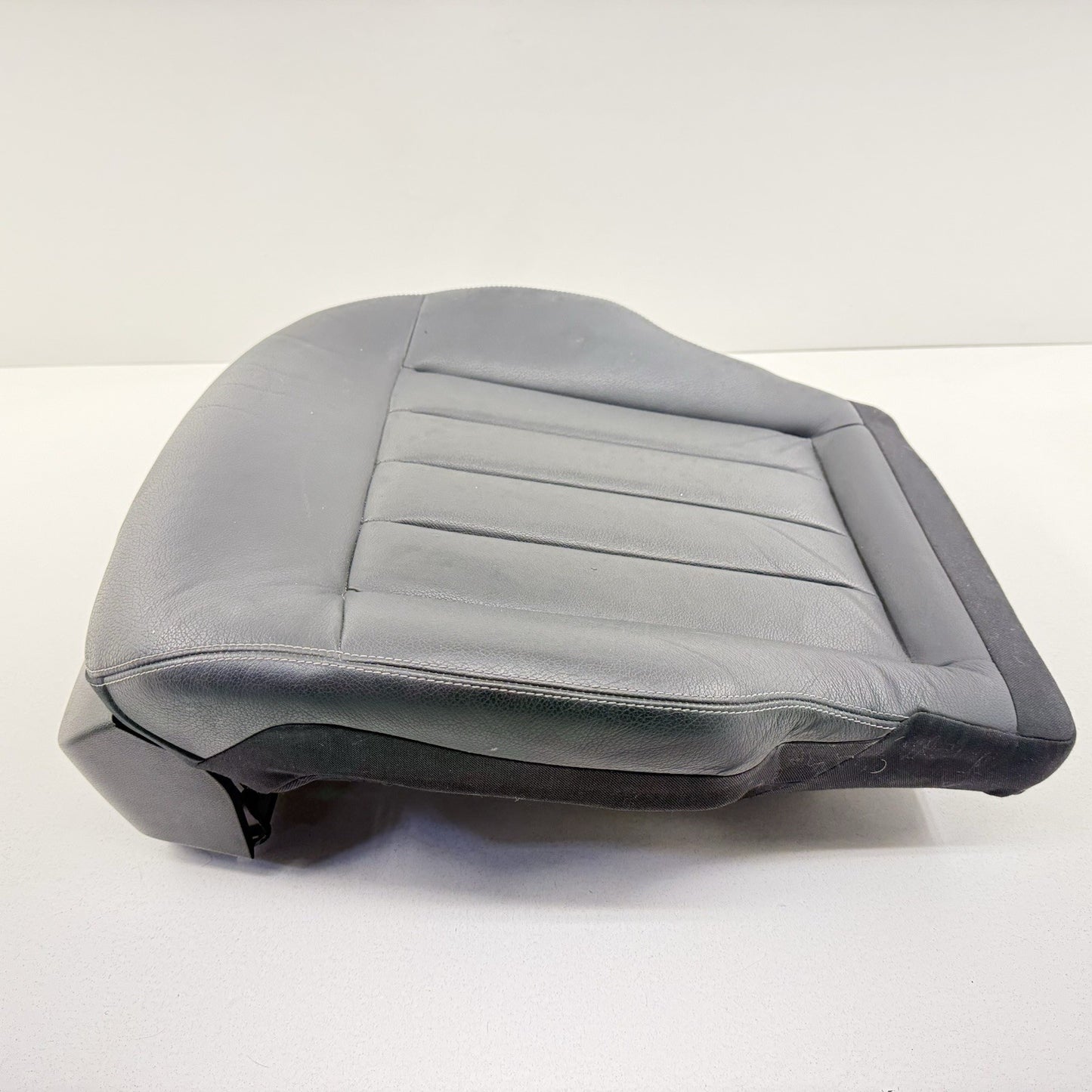 10-16 Mercedes W212 E350 Driver Left Front Lower Seat Cushion Black OEM