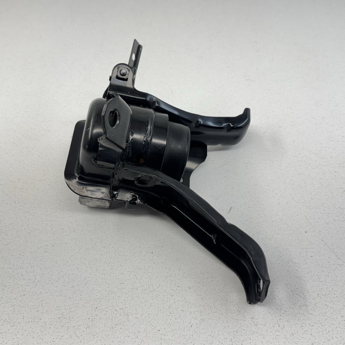 16-22 Toyota Prius / Prius Prime Engine Motor Right Side Mount 12305-37342 OEM