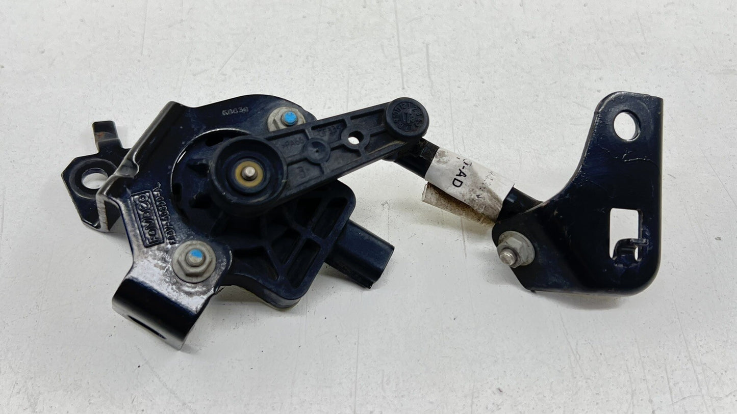18-23 FORD MUSTANG GT BULLITT DRIVER LEFT REAR HEADLIGHT HEIGHT LEVEL SENSOR OEM