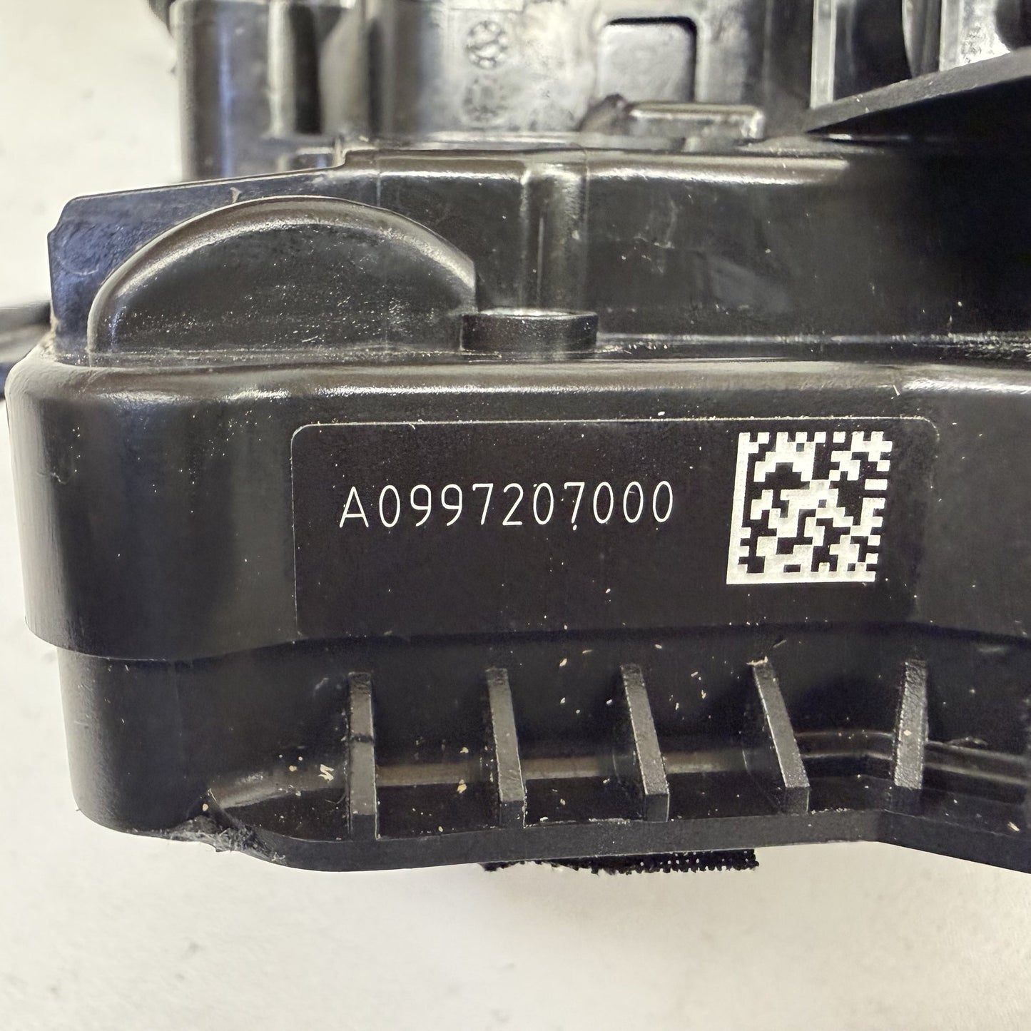 2014-2020 Mercedes S550 W222 Right Front Door Lock Latch Actuator Keyless Go OEM