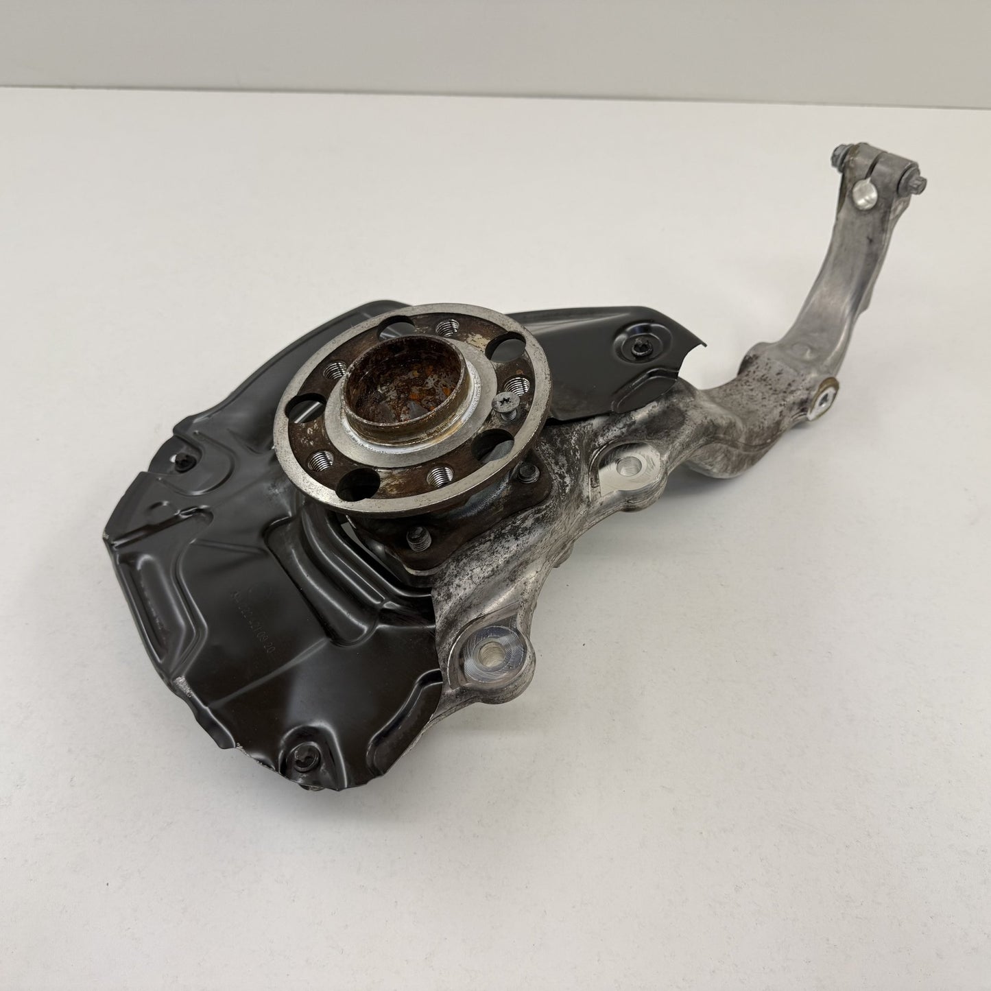 2014-2017 Mercedes S550 W222 RWD Left Front Spindle Knuckle Hub Bearing OEM