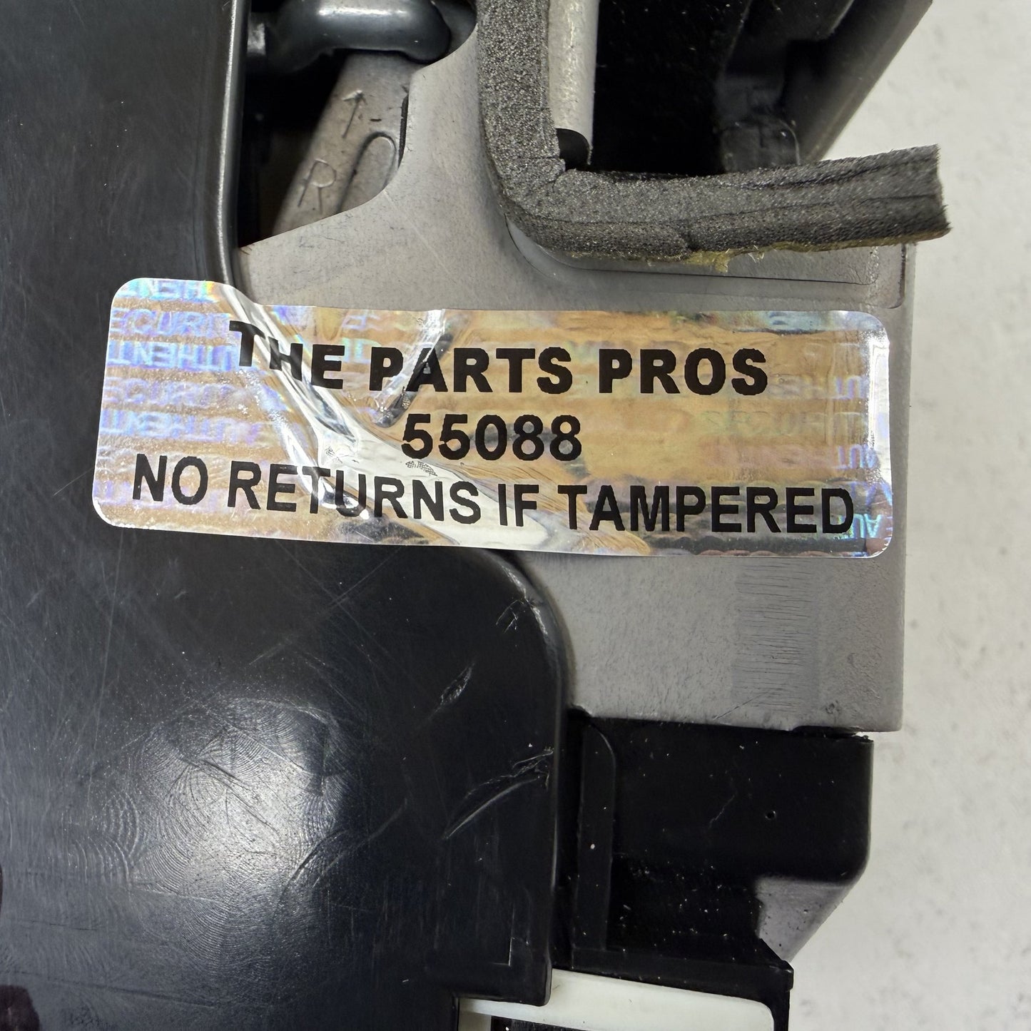 2008-2014 Mercedes C250 W204 Passenger Right Front Door Lock Latch Actuator OEM