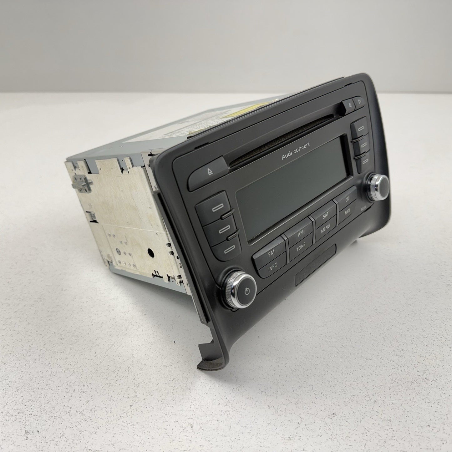 08-10 Audi TT Concert Radio Head Unit CD Player Receiver 8J0035186P OEM