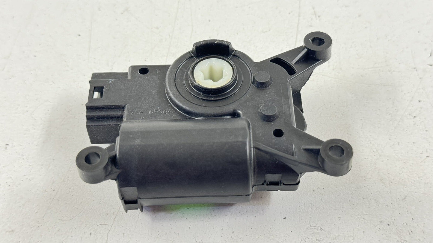 14-23 MASERATI GHIBLI HVAC BOX HEATER AC FLAP MOTOR AIR MIX ACTUATOR OEM