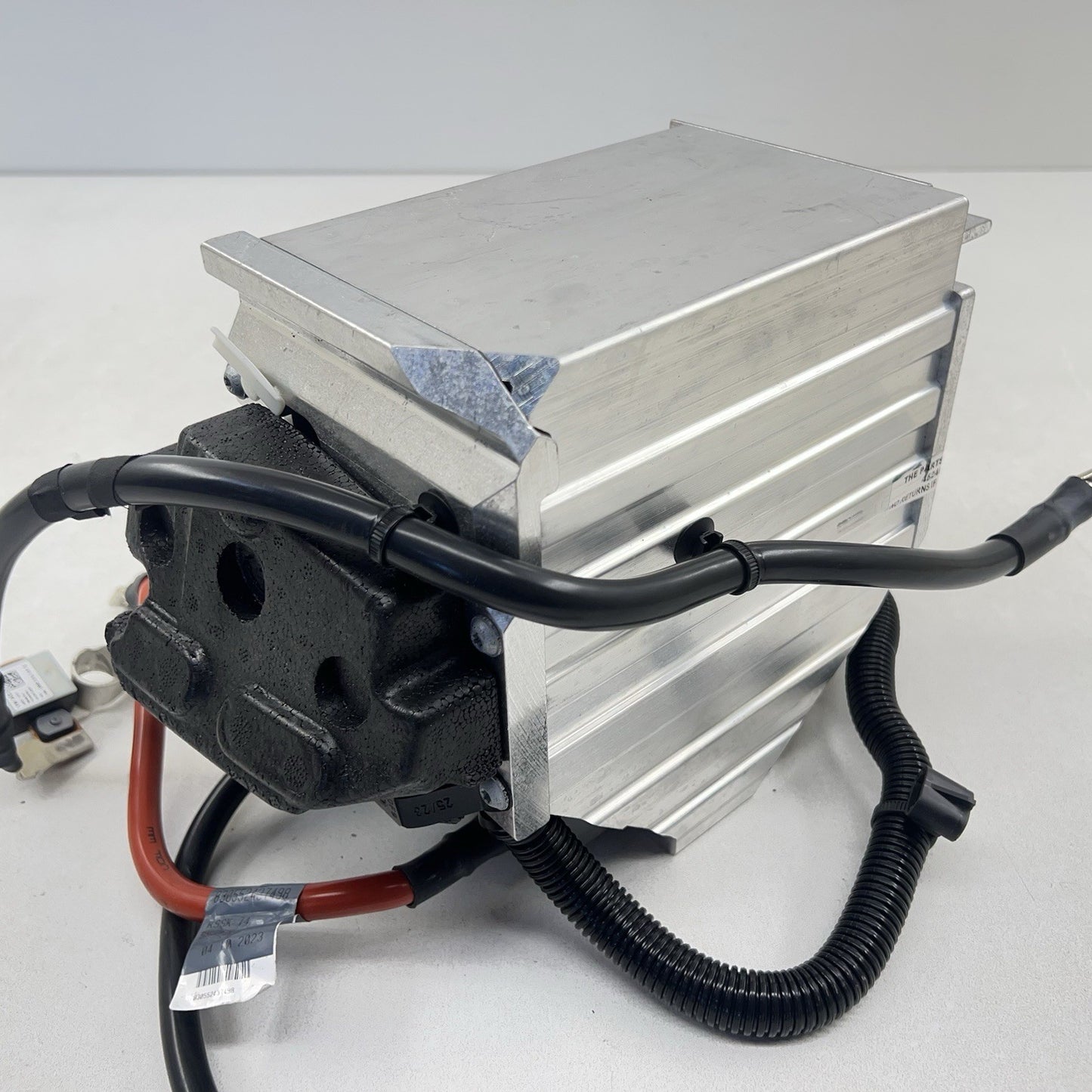 21-24 AUDI A4 AUXILIARY ELECTRICAL BATTERY ASSEMBLY WITH CABLES OEM