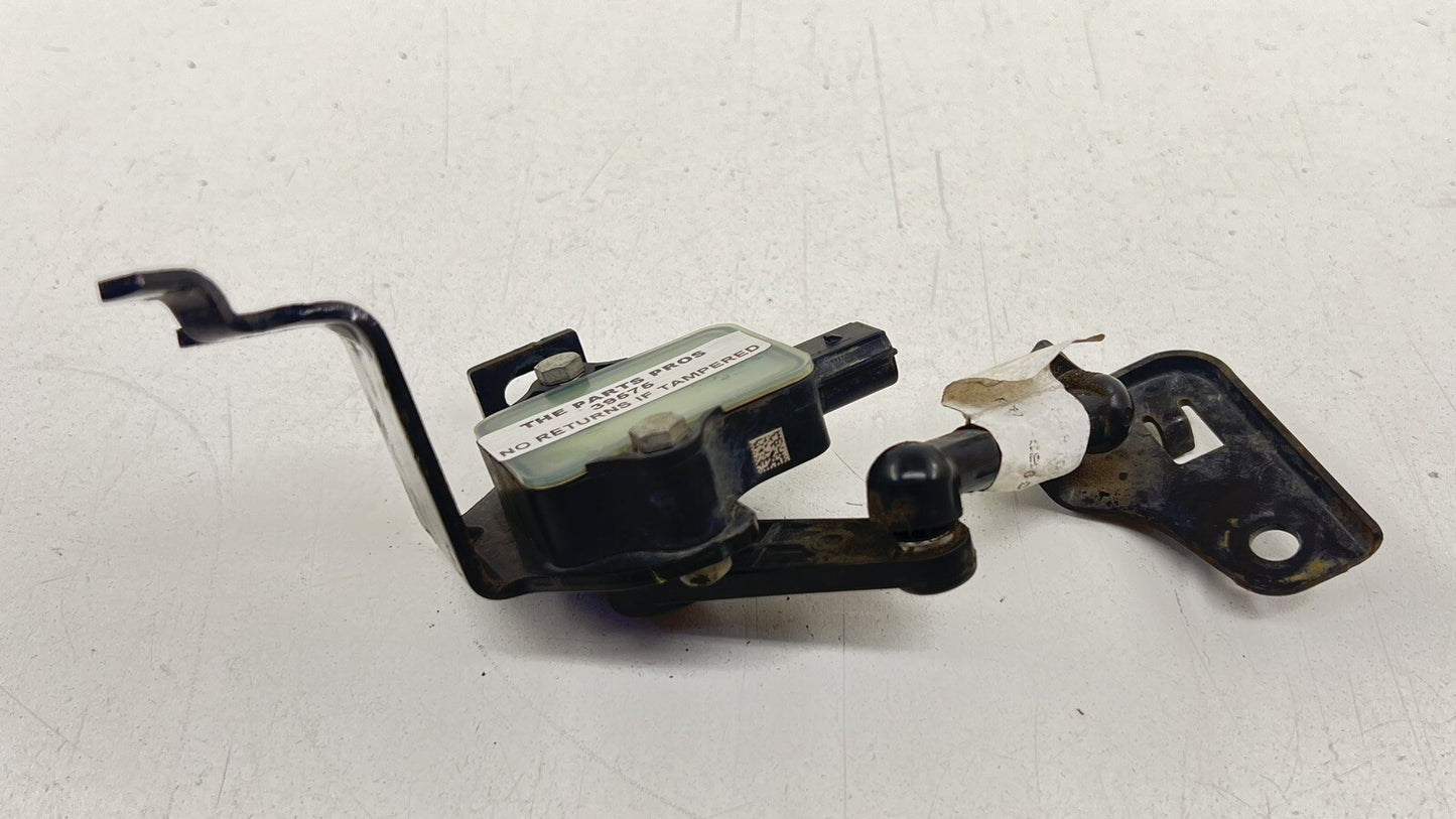 18-23 FORD MUSTANG GT BULLITT DRIVER LEFT REAR HEADLIGHT HEIGHT LEVEL SENSOR OEM