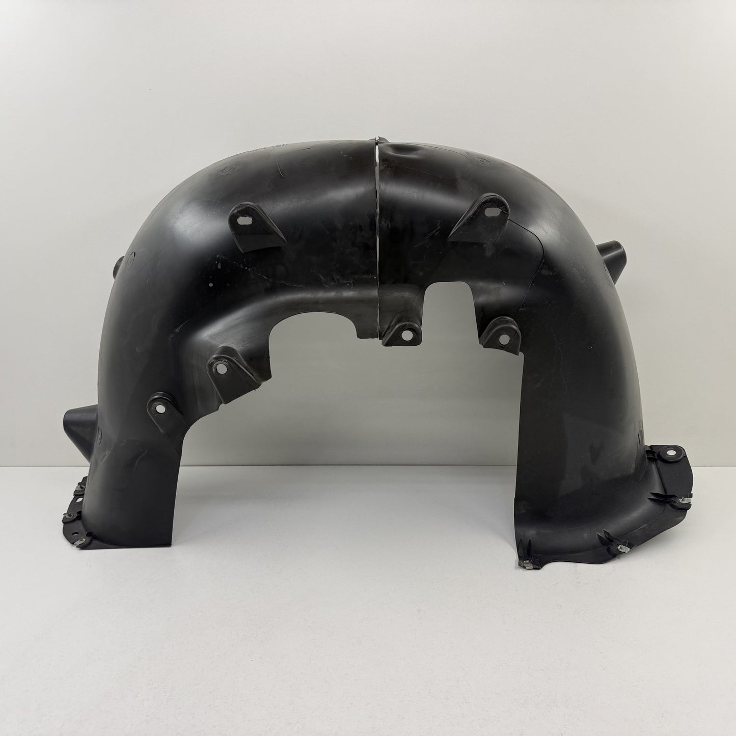 2022-2024 Rivian R1S Right Rear Fender Liner Wheel Arch Splash Guard OEM
