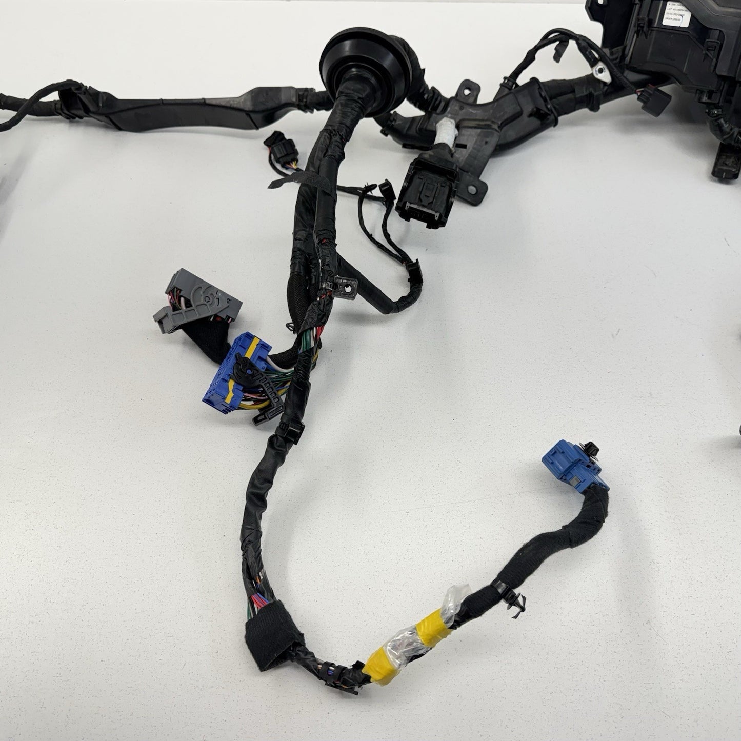 24-26 Hyundai Elantra N 2.0L Automatic Engine Wiring Harness With Fuse Box OEM