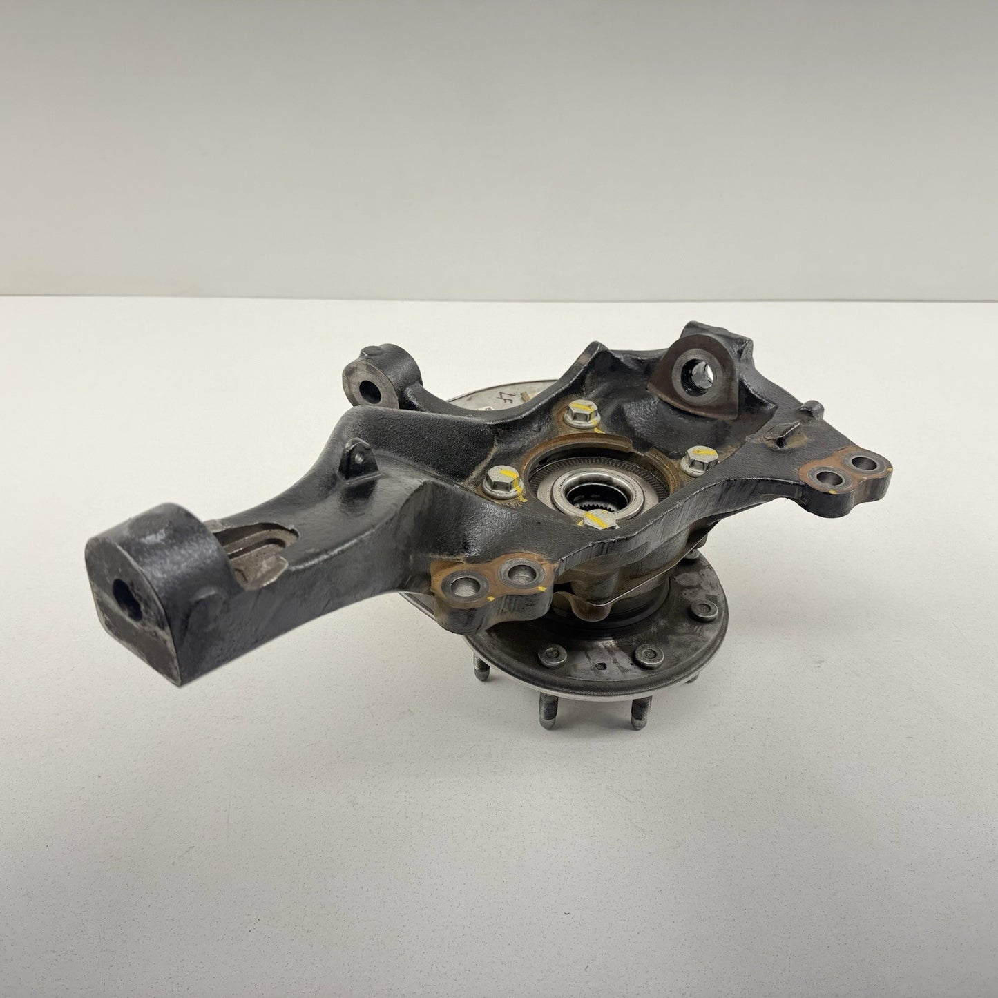 20-25 Silverado Sierra 2500 3500 Left Front Spindle Knuckle Hub Bearing OEM