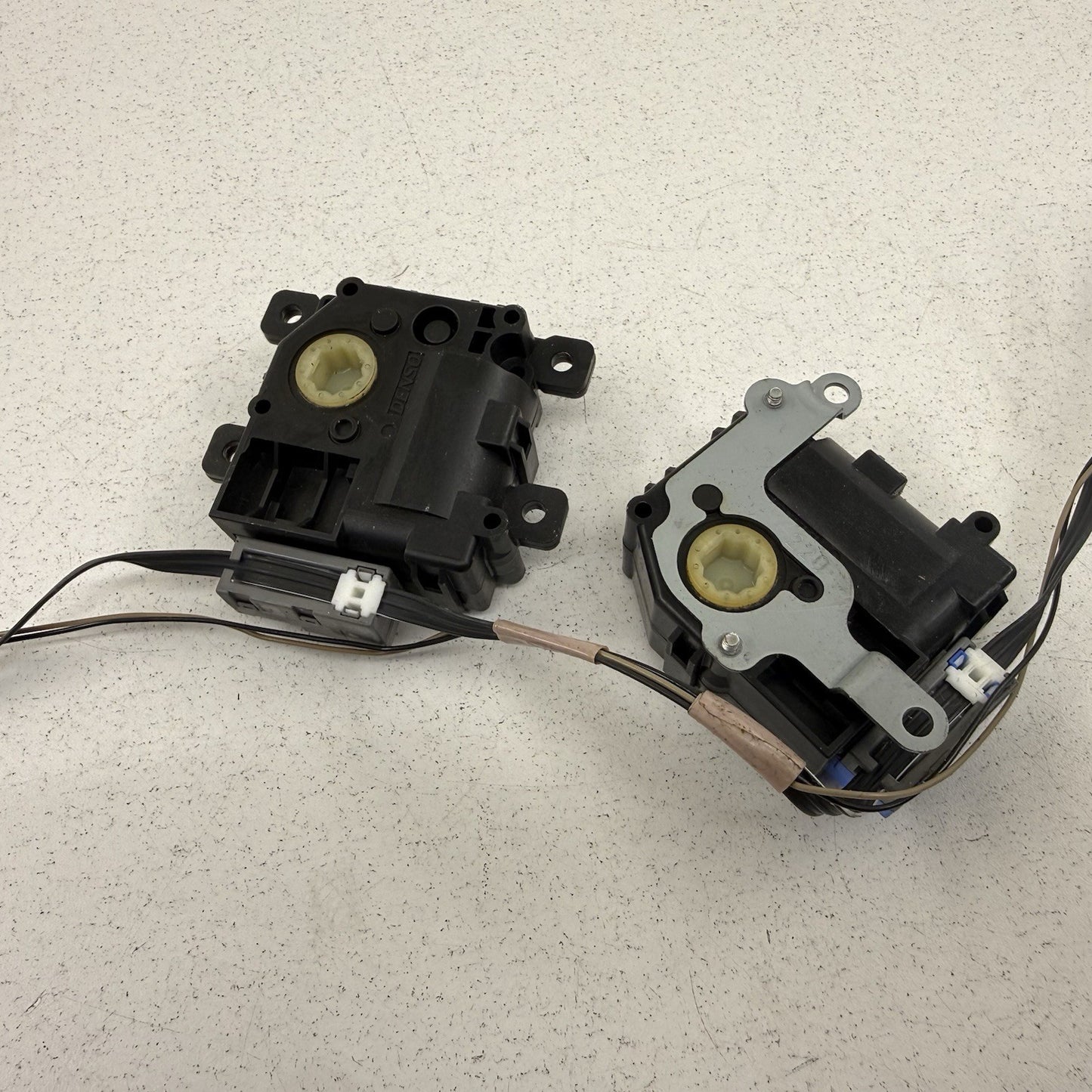 22-25 Lexus IS500 HVAC Box Heater AC Flap Motor Air Mix Actuator Set OEM