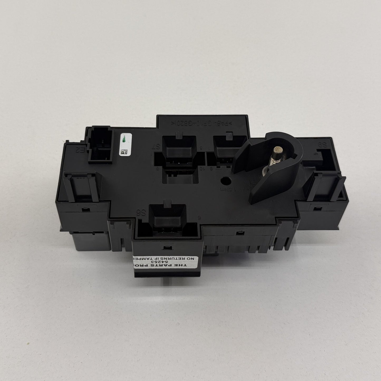 2014-2017 Mercedes S550 W222 Engine Bay Fuse Relay Junction Box 2229066801 OEM