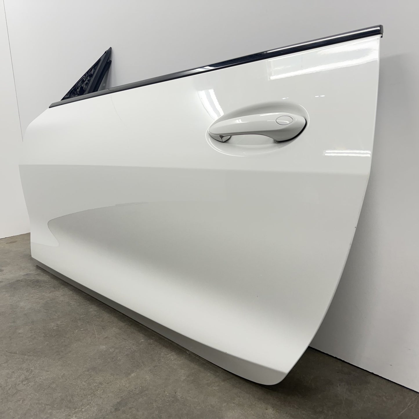 2021-2026 BMW M4 G82 Driver Left Door Shell Complete W/ Glass Alpine White OEM