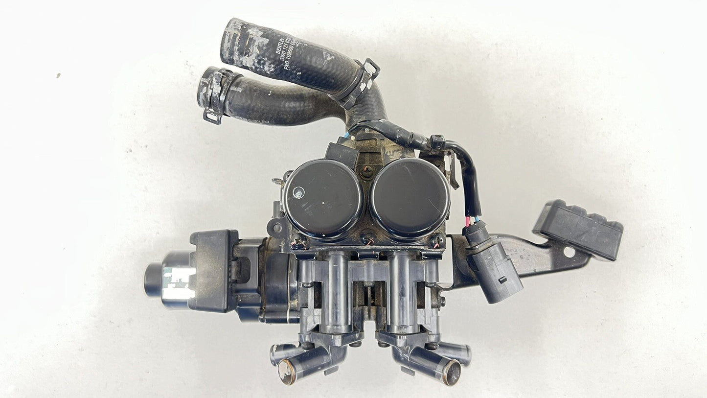 13-18 BENTLEY FLYING SPUR COOLANT AUXILIARY PUMP HEATER CONTROL VALVE OEM