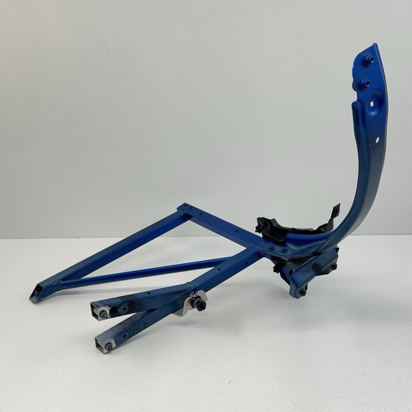 17-23 Audi R8 Driver Left Front Wheel Arch Fender Radiator Support Frame OEM