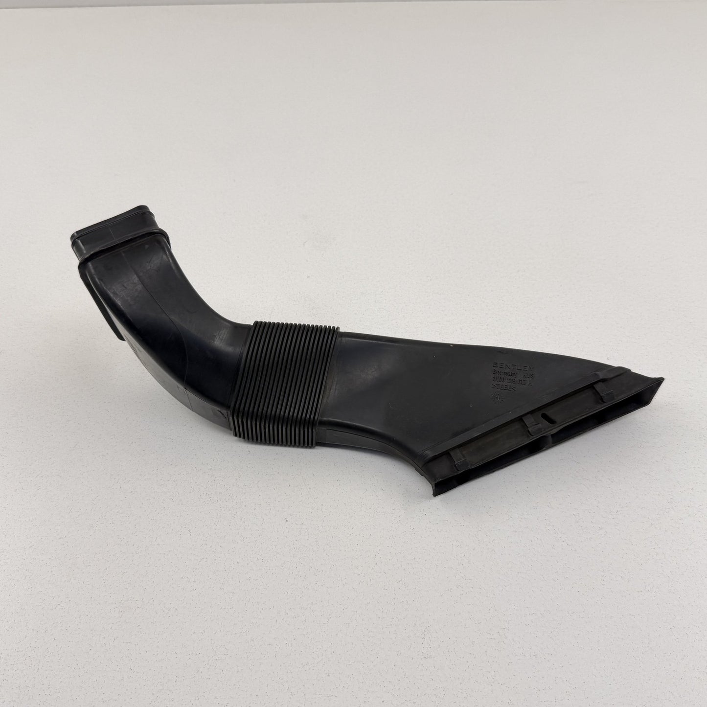 2014-2018 Bentley Flying Spur Air Intake Duct Hose Tube Pipe Pair OEM