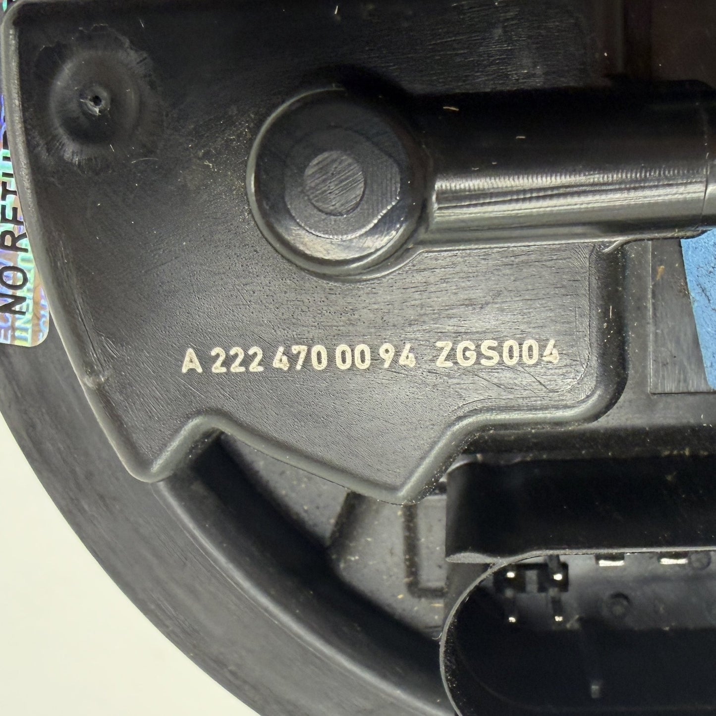 2014-2017 Mercedes-Benz S550 W222 Gas Tank Fuel Pump Sending Unit 2224700094 OEM