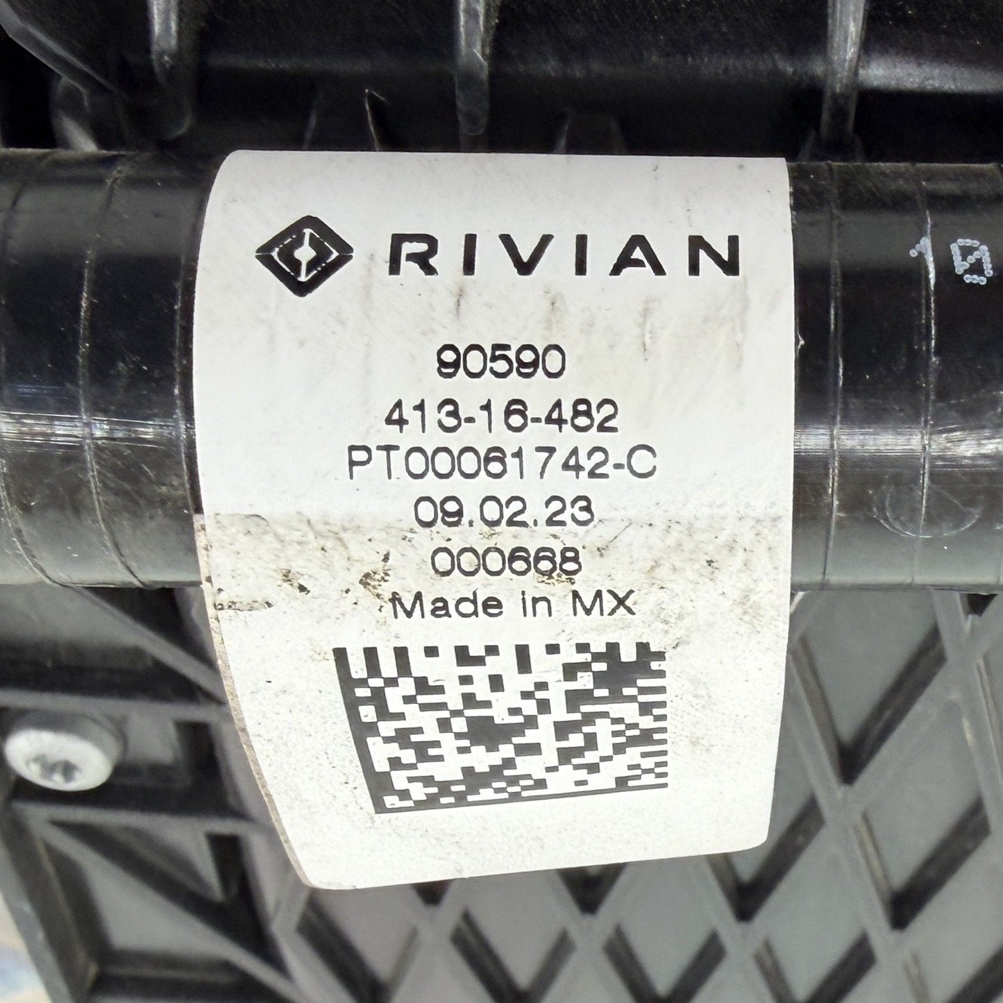 2022-2024 Rivian R1S R1T Power Converter Onboard Battery Charger PT00048313 OEM