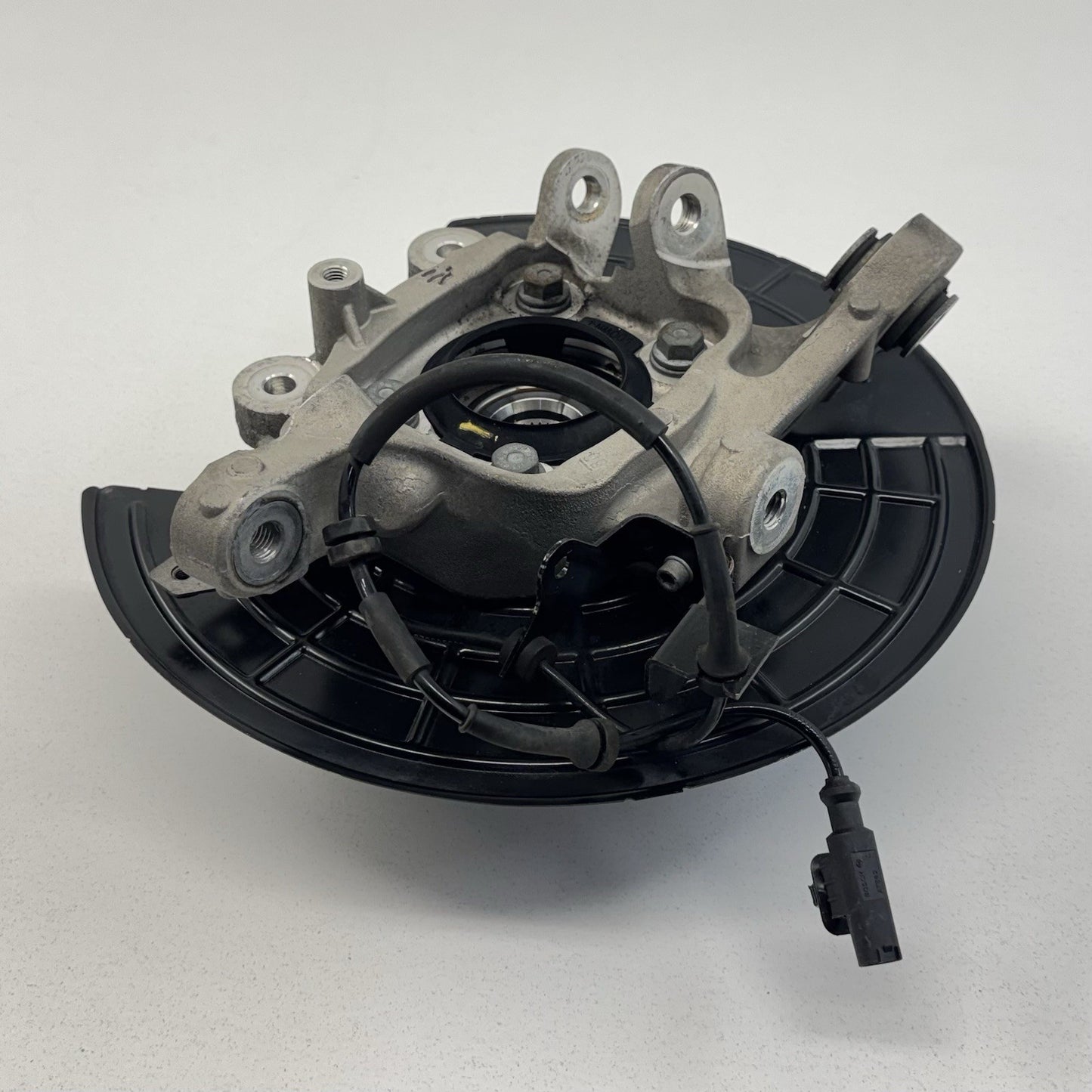 17-24 Maserati Ghibli Right Rear Spindle Knuckle Hub With Control Arm Set OEM