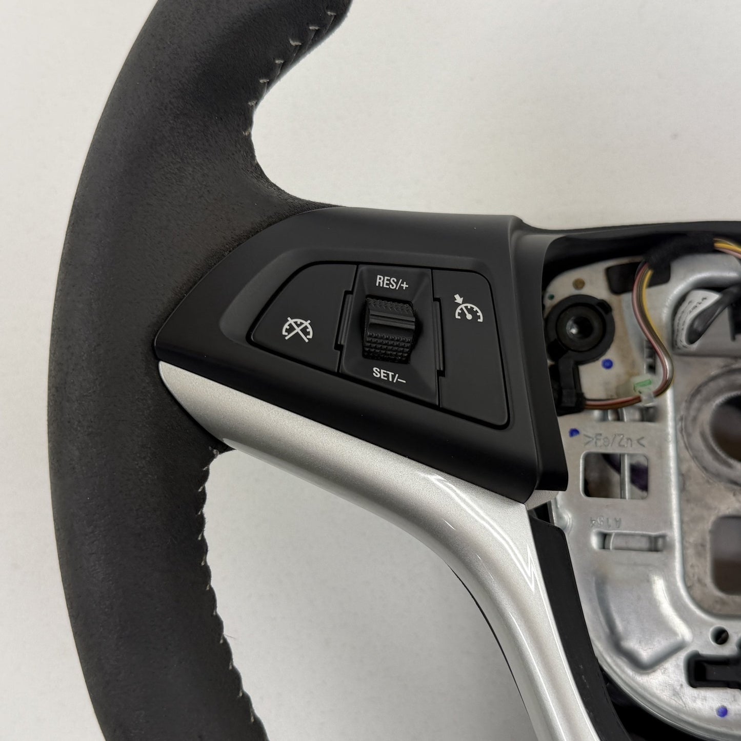 2013-2015 Chevrolet Camaro SS 1LE Suede Flat Bottom Steering Wheel 22925461 OEM