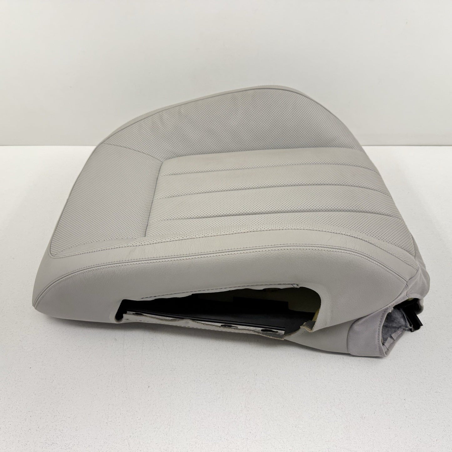 12-14 Mercedes W218 CLS550 Right Front Upper Seat Cushion Leather Gray OEM