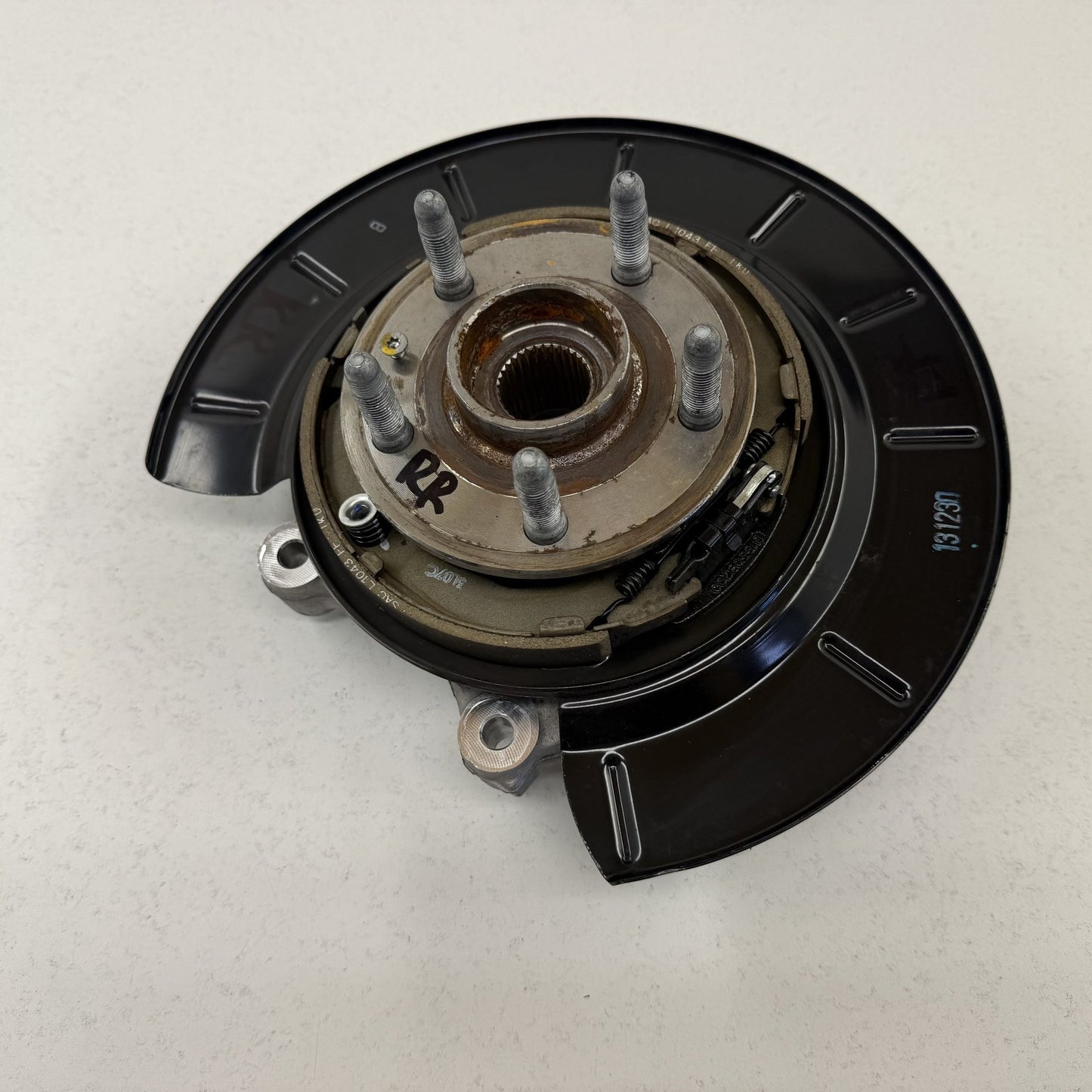 2010-2015 Chevrolet Camaro SS Right Rear Spindle Knuckle Hub Wheel Bearing OEM