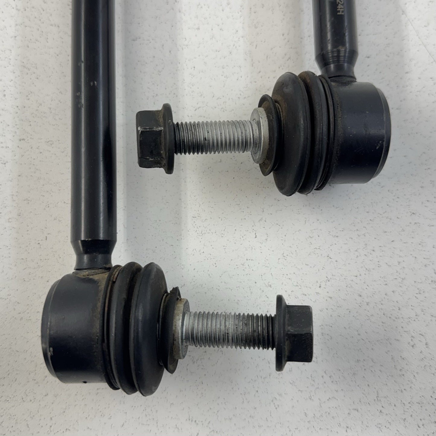 20-25 Silverado Sierra 2500 3500 Front Stabilizer Sway Bar End Link Pair OEM