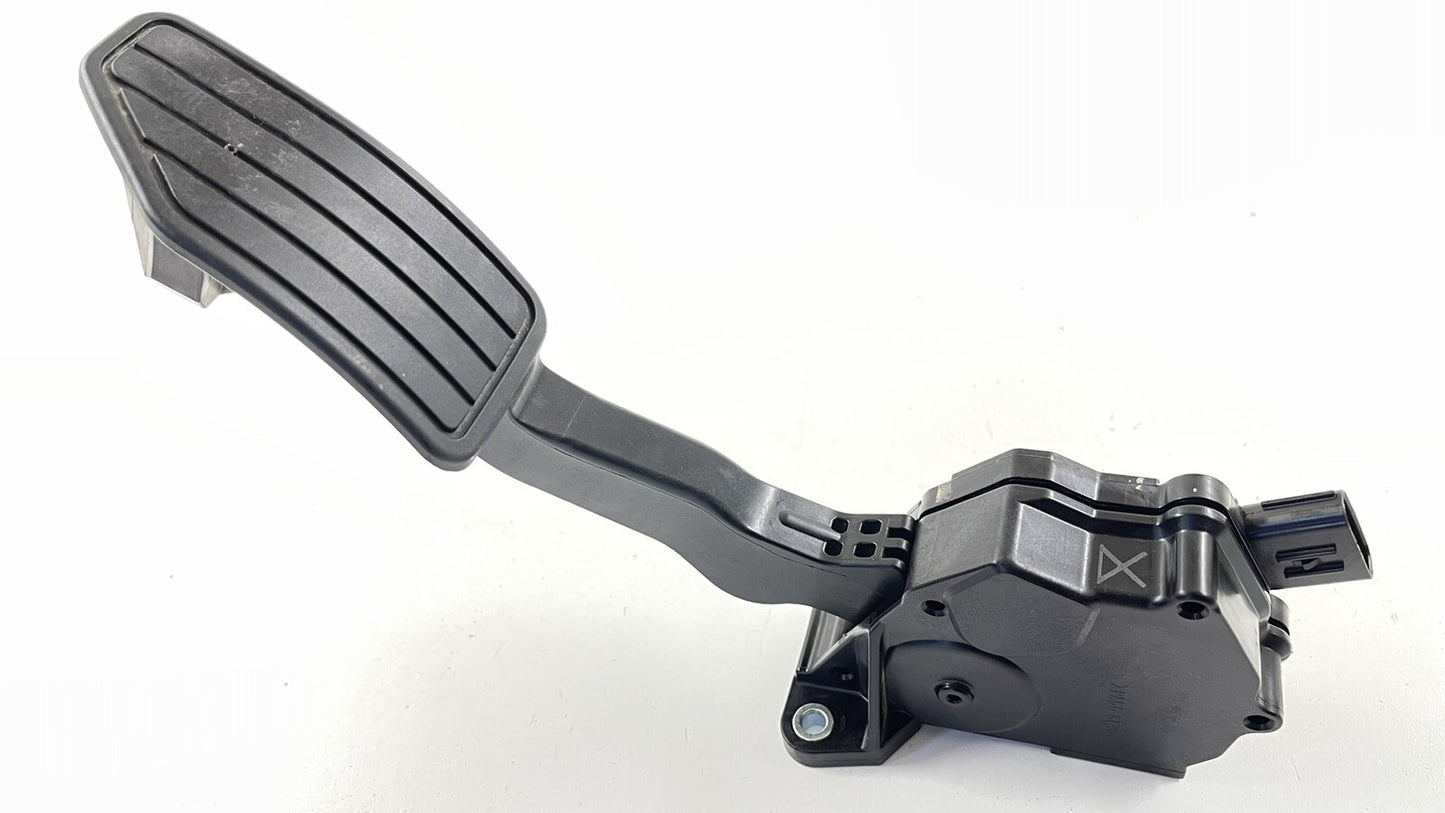 22-23 SUBARU WRX GAS PEDAL THROTTLE ACCELERATOR 36010FL021 OEM