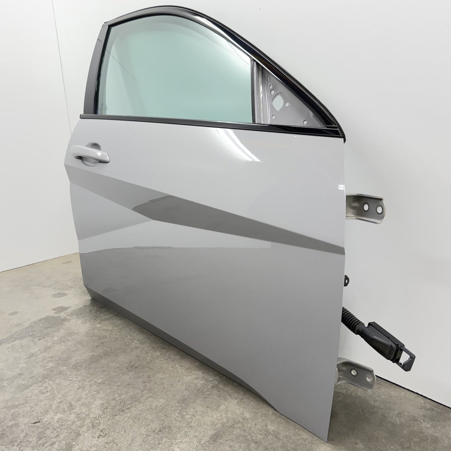 2022-2026 Hyundai Elantra N Passenger Right Front Door Shell Complete OEM