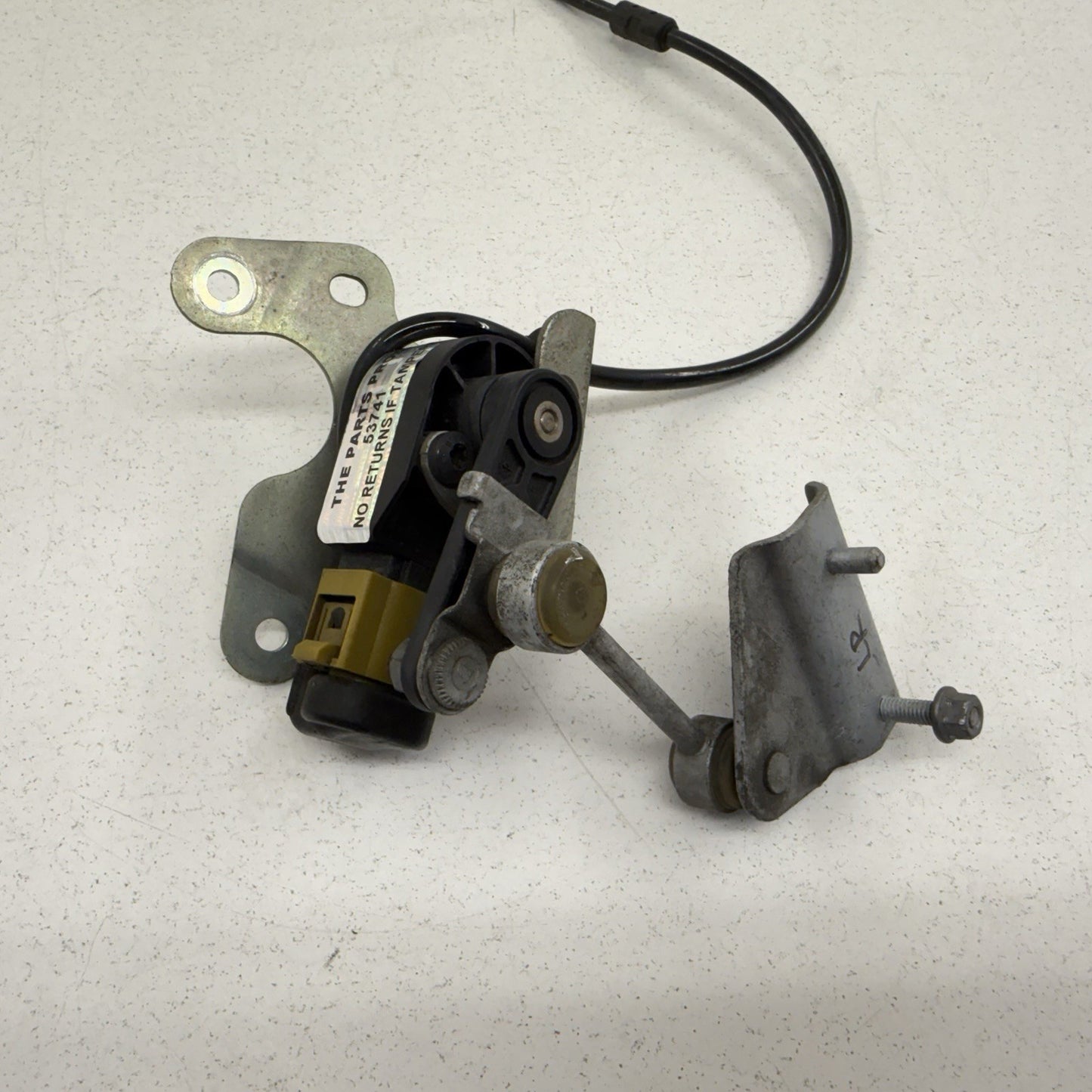 12-18 Mercedes W218 CLS550 Left Rear Suspension Ride Height Level Sensor OEM