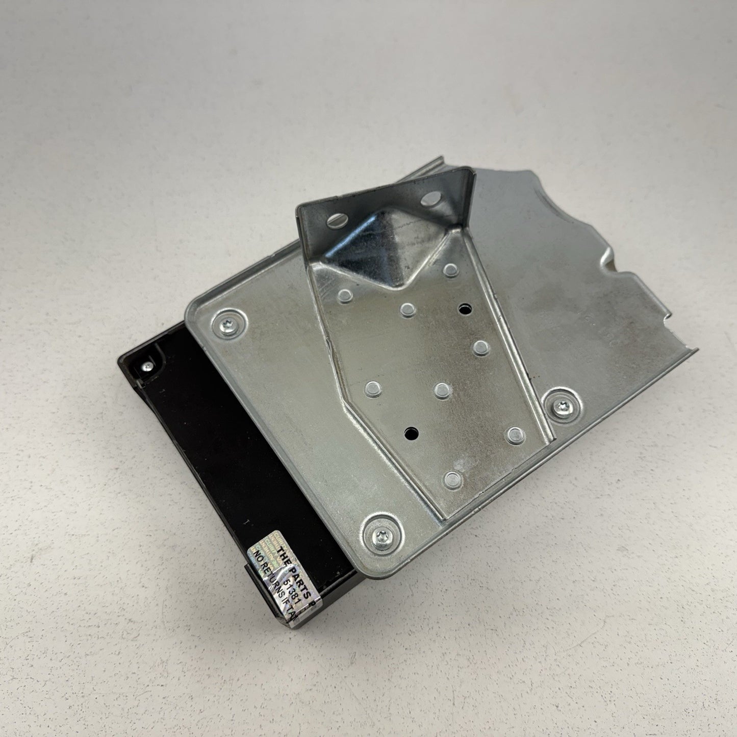 19-24 Ram 3500 Radio Audio Amplifier Amp 68549078AA OEM