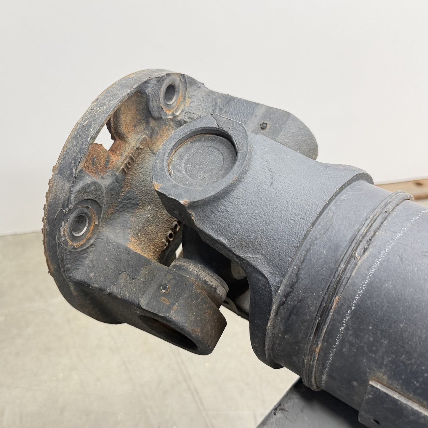 2019-2024 Ram 4500 5500 6.7L 4x4 Crew Cab Driveshaft Drive Shaft Propeller OEM