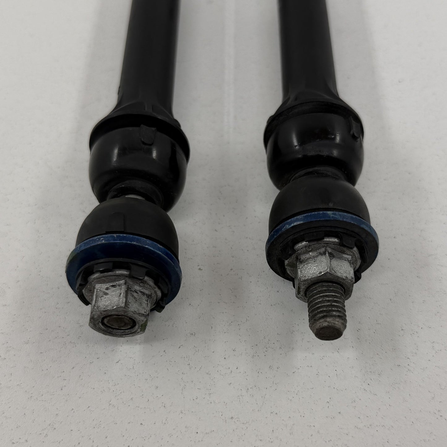 2010-2015 Chevrolet Camaro SS Rear Stabilizer Sway Bar Link Pair 22761221 OEM