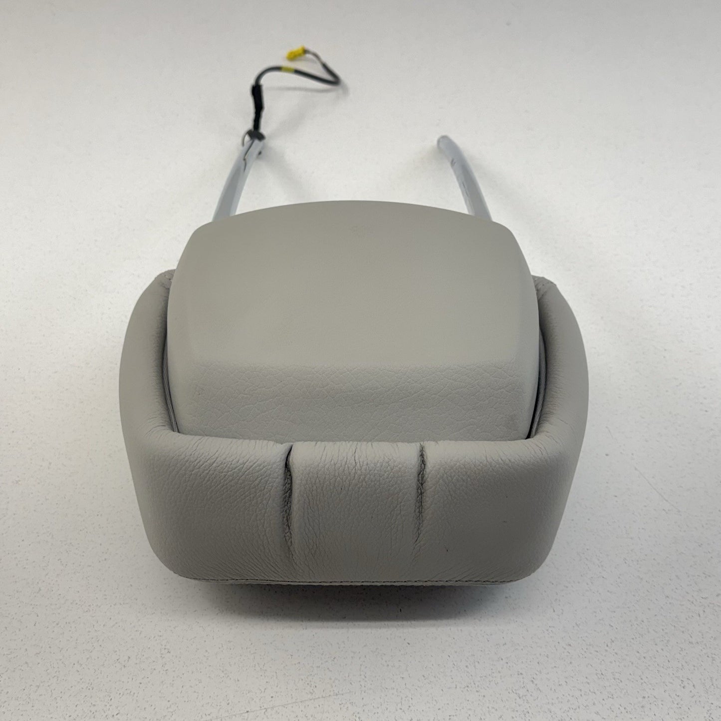12-18 Mercedes W218 CLS550 Front Seat Headrest Head Rest Left Or Right Gray OEM