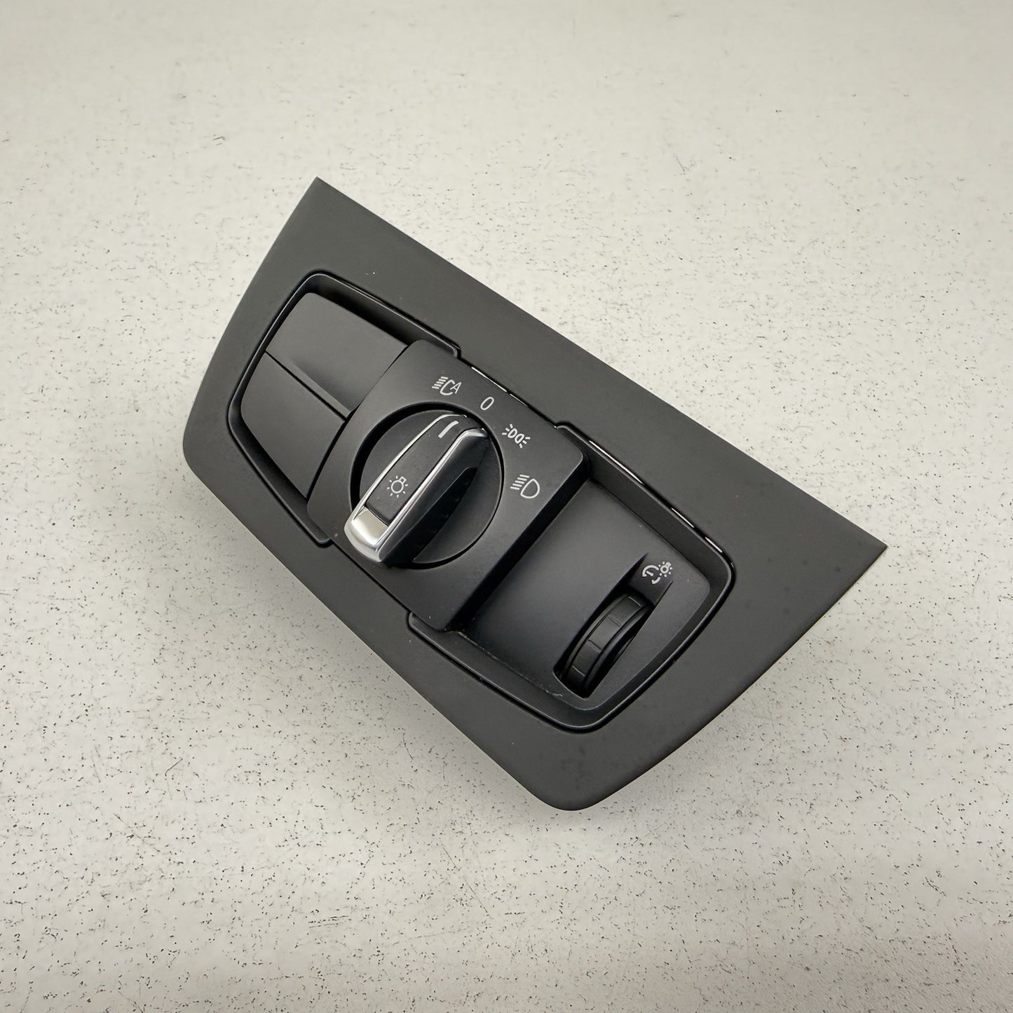 15-20 BMW F80 F82 F83 M3 M4 Headlight Lamp Switch Control Panel 9288027 OEM