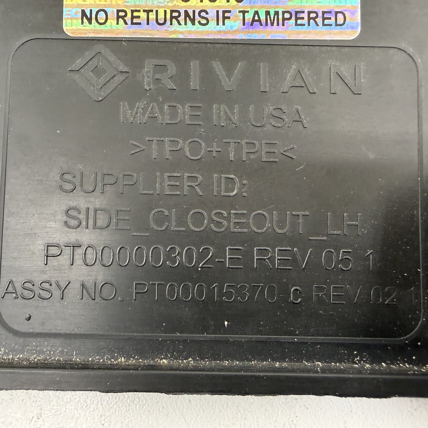 2022-2024 Rivian R1S R1T Front Fender Underhood Closeout Trim Panel Pair OEM