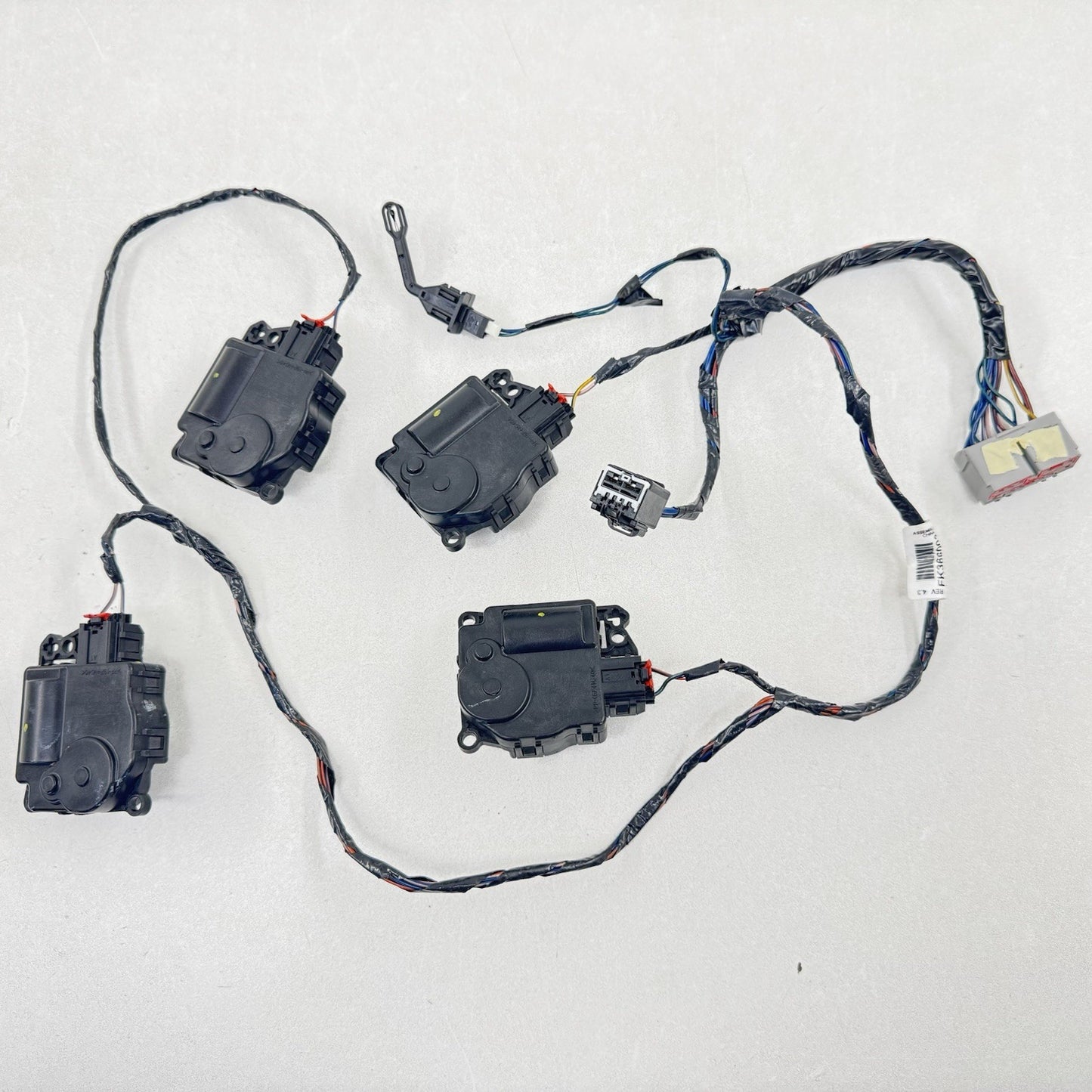 15-23 DODGE CHALLENGER CHARGER HVAC BOX HEATER FLAP MOTOR AIR MIX ACTUATORS OEM