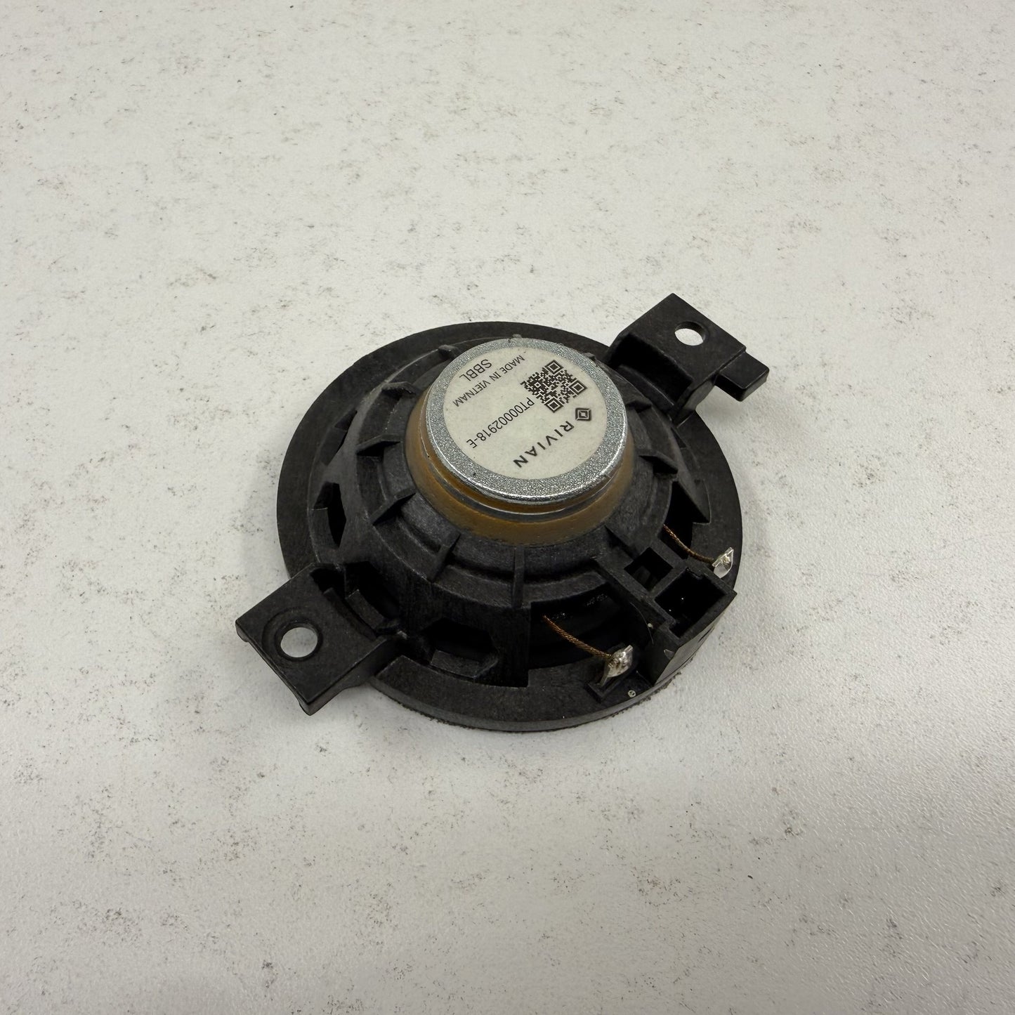 2022-2024 Rivian R1S Dash Instrument Panel Tweeter Speaker PT00002918-E OEM