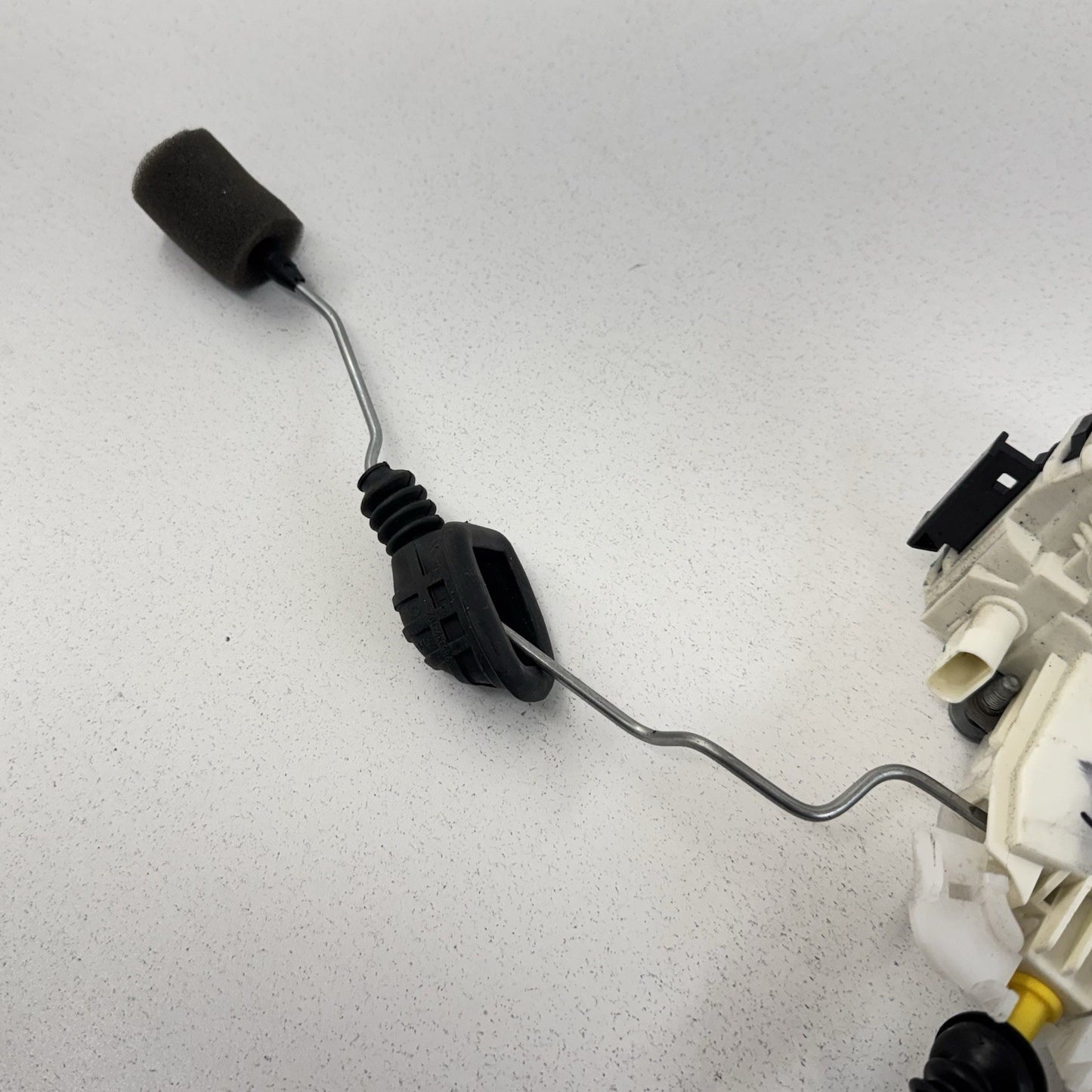 10-16 Mercedes W212 E350 Driver Left Front Door Latch Lock Actuator OEM