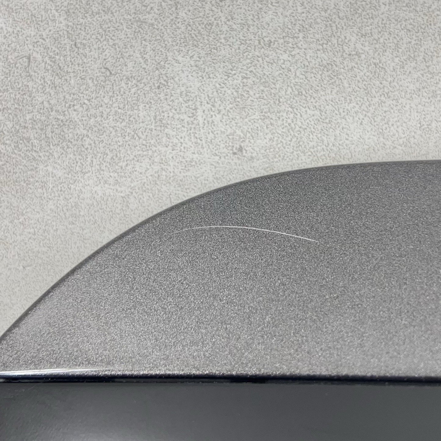 17-24 MASERATI GHIBLI TRUNK GARNISH TRIM LICENSE PLATE LIGHT MOULDING BEZEL OEM