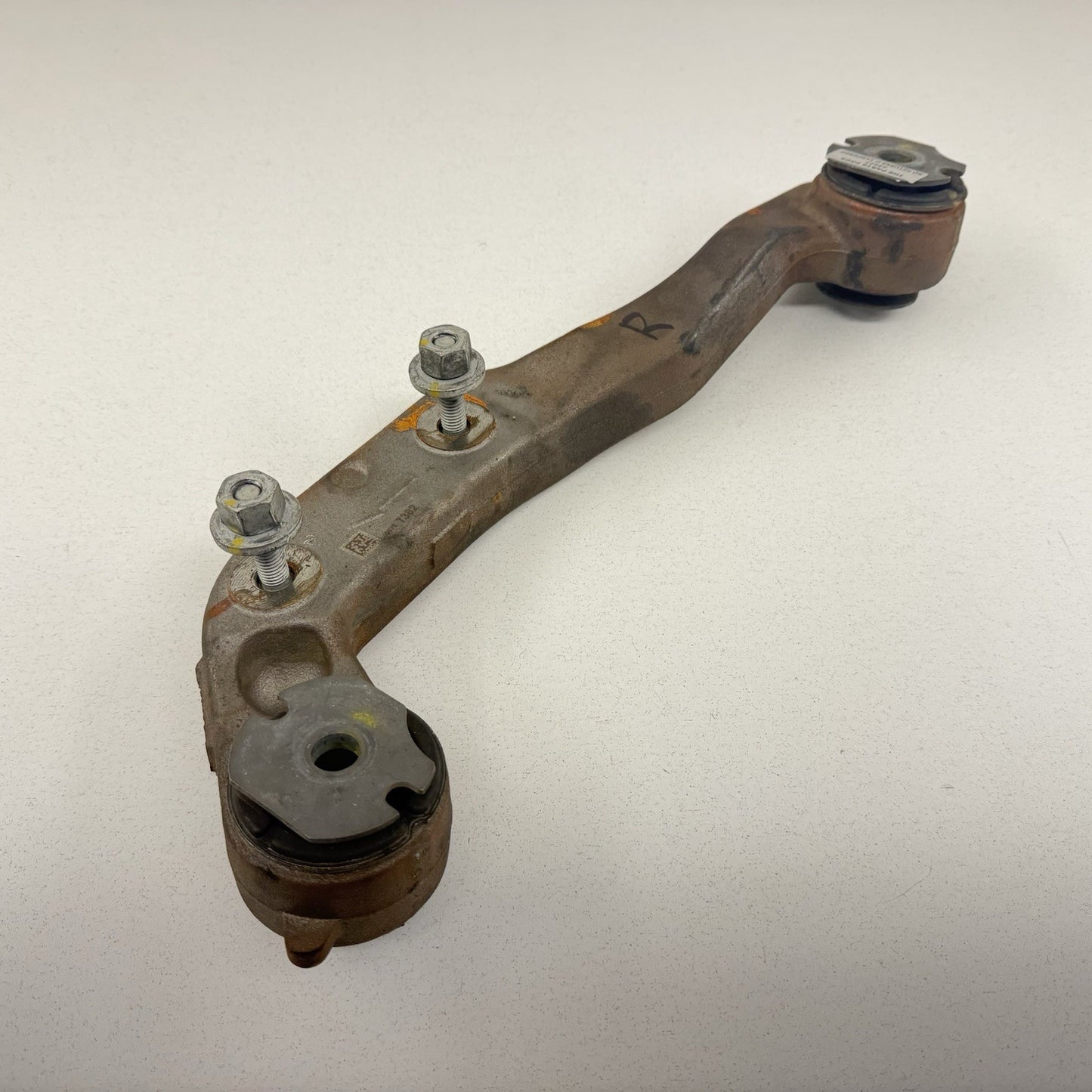 20-25 Silverado Sierra 2500 3500 Right Front Differential Mount Bracket OEM
