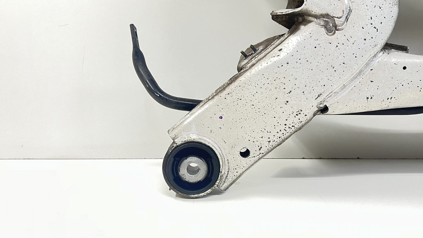 13-18 BENTLEY FLYING SPUR REAR SUBFRAME CROSSMEMBER CRADLE 4W0 505 235 OEM
